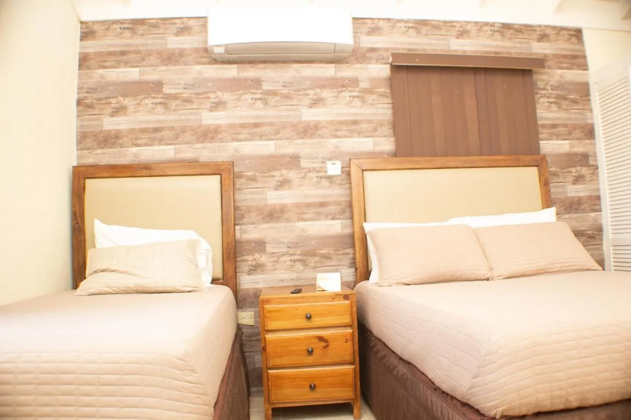 The Vista Inn 팰머스 게스트하우스